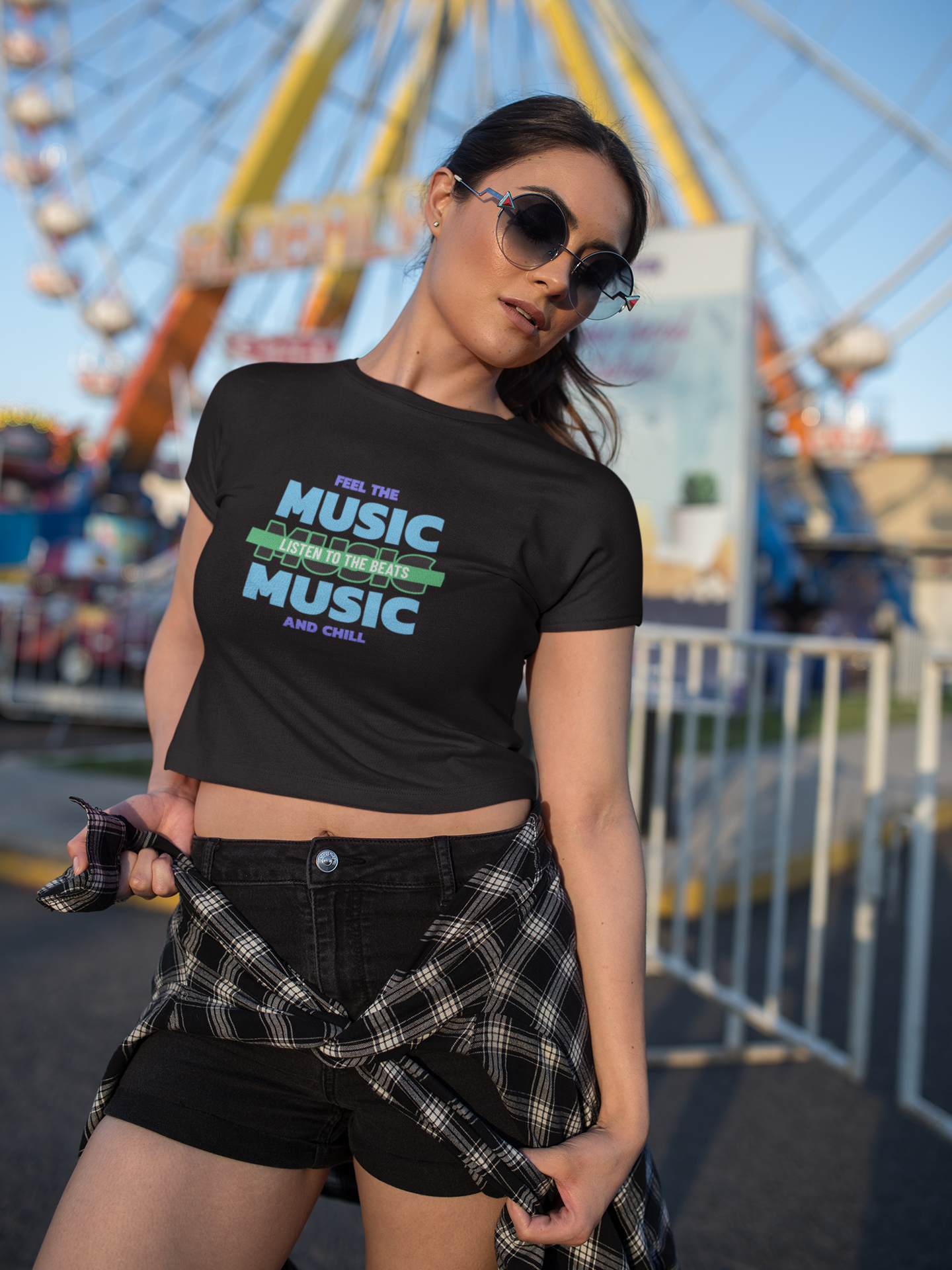 Music Lovers Crop-Top T-shirt for women - Black